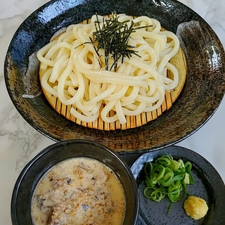 鯖缶ごまダレ冷しうどん